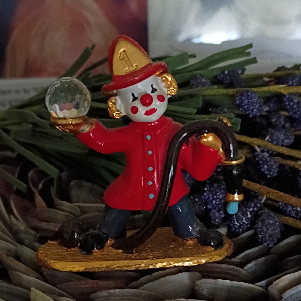 SPOONTIQUES Pewter Clown Fireman Figurine  Austrian Swarokoski Crystal Ball KM48